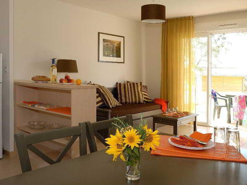 Madame Vacances - Residence Du Golf D'Armagnac Eauze Eksteriør billede